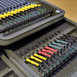 Rig Box and 25 Rigs (Ronnie, Spinner, Combi, Slip D German) 
