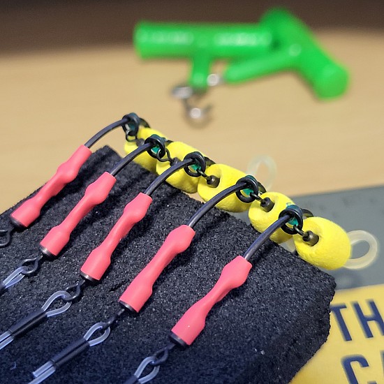 Turbo German Worm Rigs - Clear or Camo Hooklink Turbo German Worm Rigs - Clear or Camo Hooklink